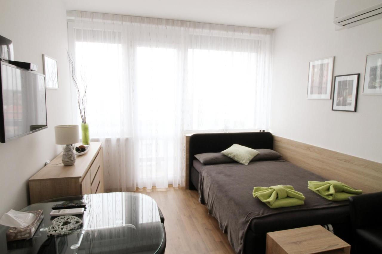 G Support Apartment ปราก ภายนอก รูปภาพ